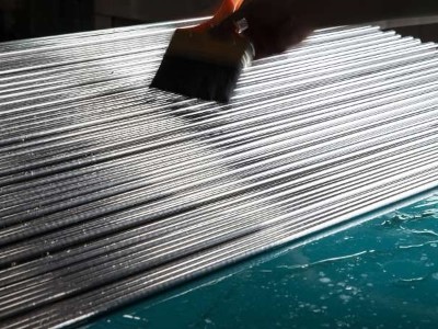 鍍洛棒一般采用什麽材質的91免费在线视频