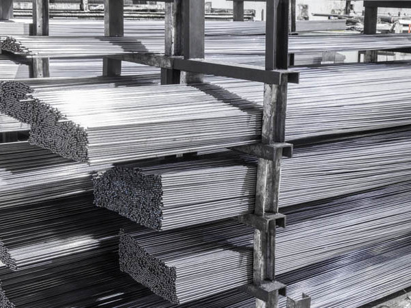 303不鏽鋼光棒和303不鏽鋼研磨棒的區別