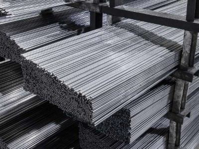 金屬複合材料和金屬加工材